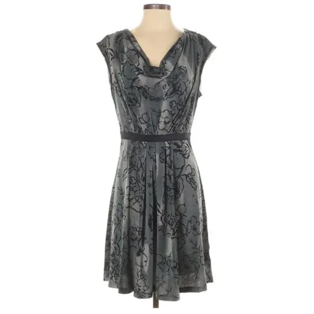 Ladies L Simply Vera Wang sleeveless back lace knee length gray black ombre